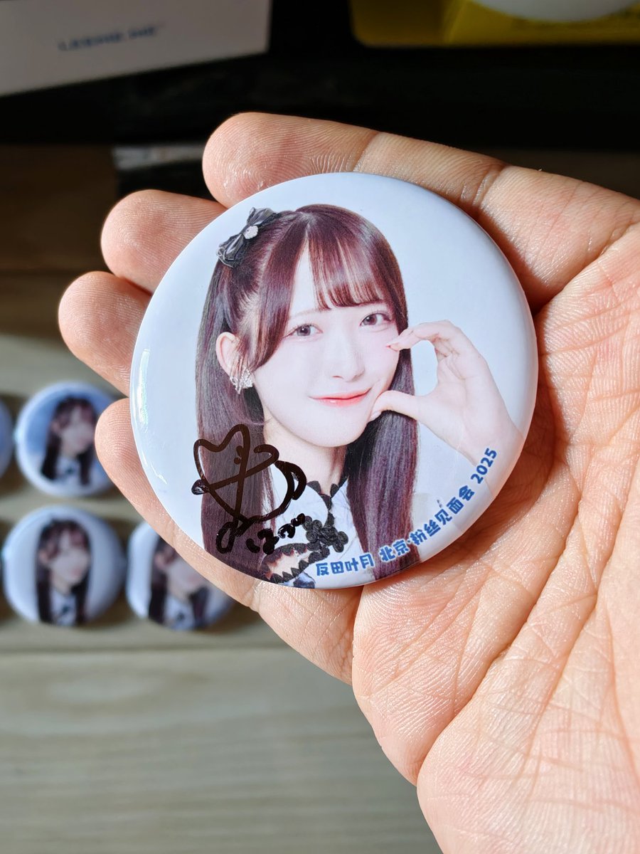 今日は幸いなことに☺️🌙、2回目に購入したバッジの1枚目には~ちゃん