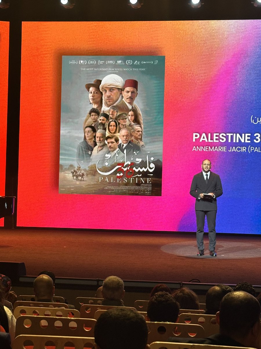 في ليلة تونسية ساحرة، حضرت افتتاح الدورة الـ36 لأيام قرطاج السينمائية 🇹🇳🎥، حيث التقى سحر الصورة بشغف الفن السابع في #مدينة_الثقافة الشاذلي القليبي .
#jcc
#تونس 
#ايام_قرطاج_السينمائية