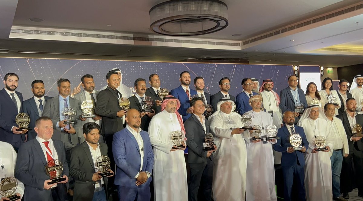 يسرنا الإعلان عن فوز راكز بالجائزة الفضية عن فئة أفضل مبادرة لتحويل النفايات ضمن جوائز الشرق الأوسط للنفايات وإعادة التدوير 2025.
ويمثل هذا الإنجاز دليلاً على التزامنا ببناء منظومة صناعية أكثر مسؤولية وكفاءة في استخدام الموارد.
لقراءة الخبر، يرجى زيارة tinyurl.com/38crx9ur