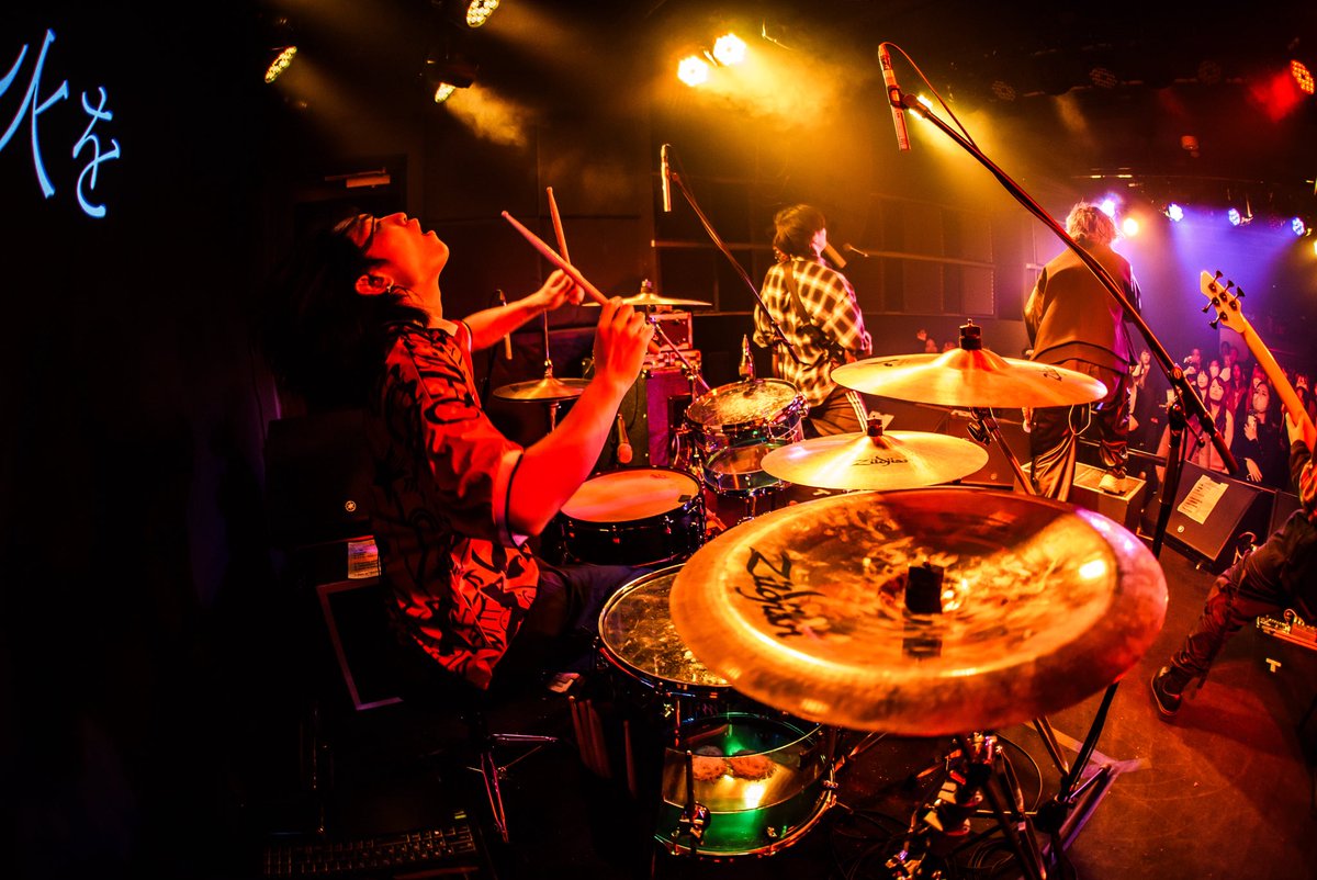 drum_ko1223's tweet photo. 2025/12/11 渋谷FOWS
AS I AM×FOWS presents
“Sonic Blaze vol.3”

ありがとうございました！！
今年最後のライブ、めっちゃアツいステージにできた感じします🔥

AS I AMでのライブは残り2本。
最後まで魂込めて演奏します！
・2026/01/23 渋谷Cyclone 
・2026/02/04 渋谷FOWS https://t.co/Ohid5fRcJA