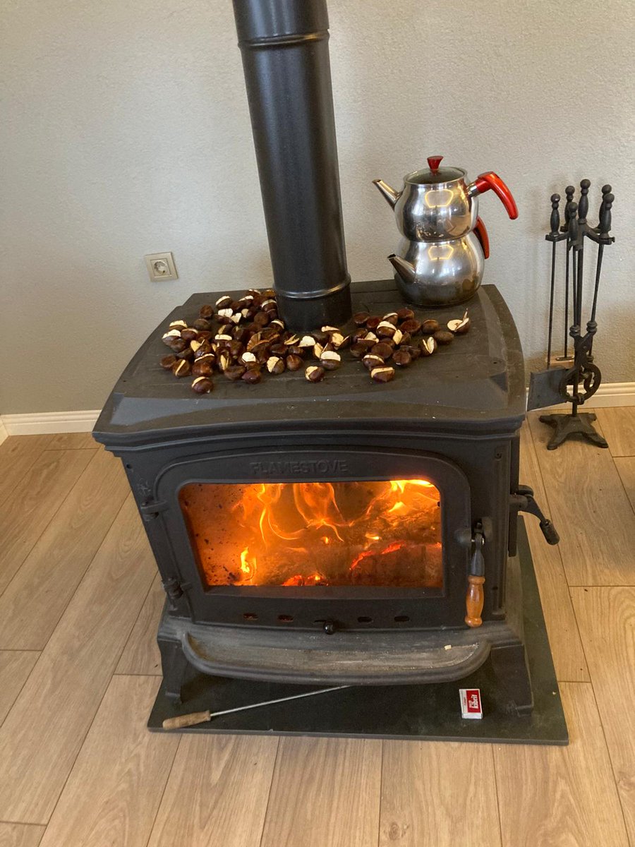 Kaloriferin konforu belki her şeydir fakat soba ateşinde ısınmanın yerini hiç birşey alamaz.