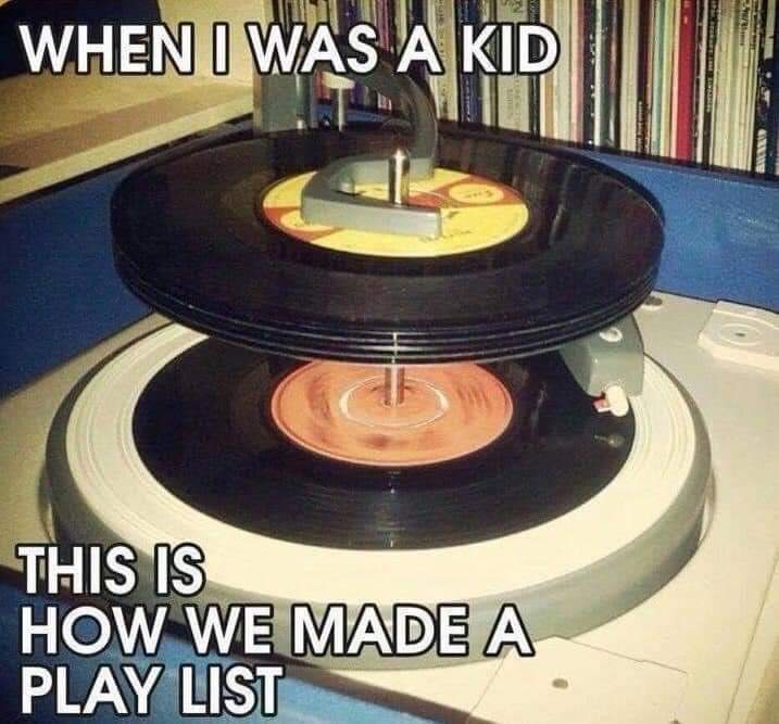 Sunday 70s tweet media