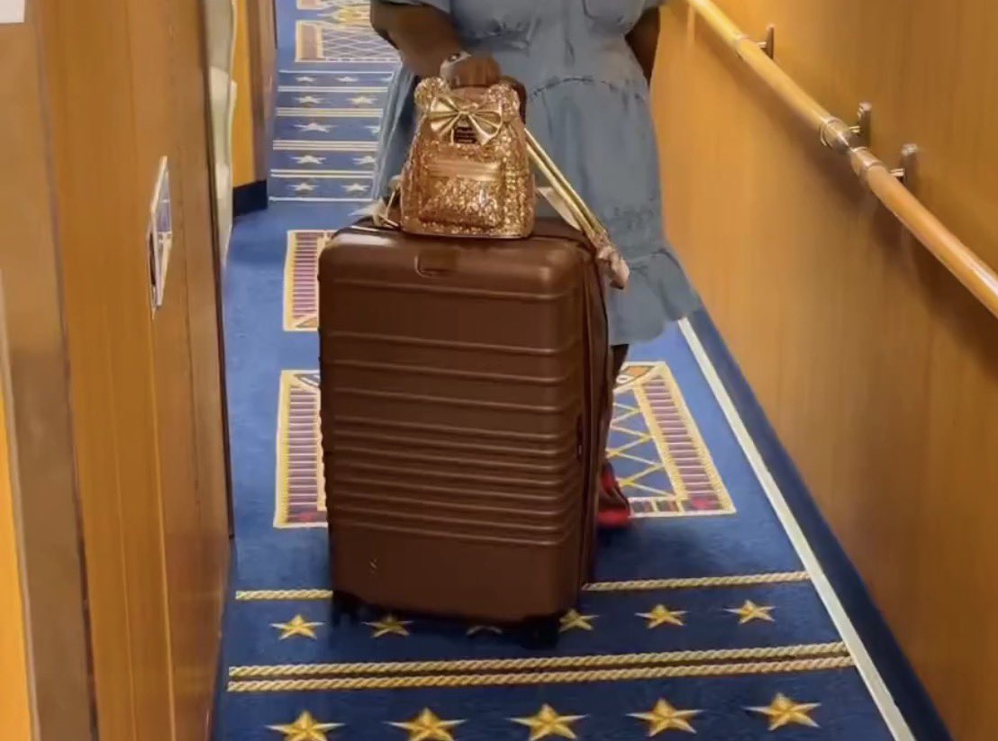 Hande_CC tweet media