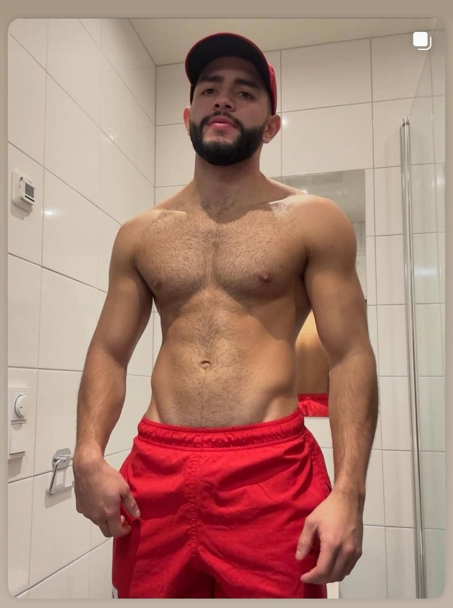 Lo recuerdan?
He posteado muchas fotos de Daniel aquí en mi perfil.
Y me encanto esta
Que opinan?
#chicoguapo
#😈 #sexy #🤩