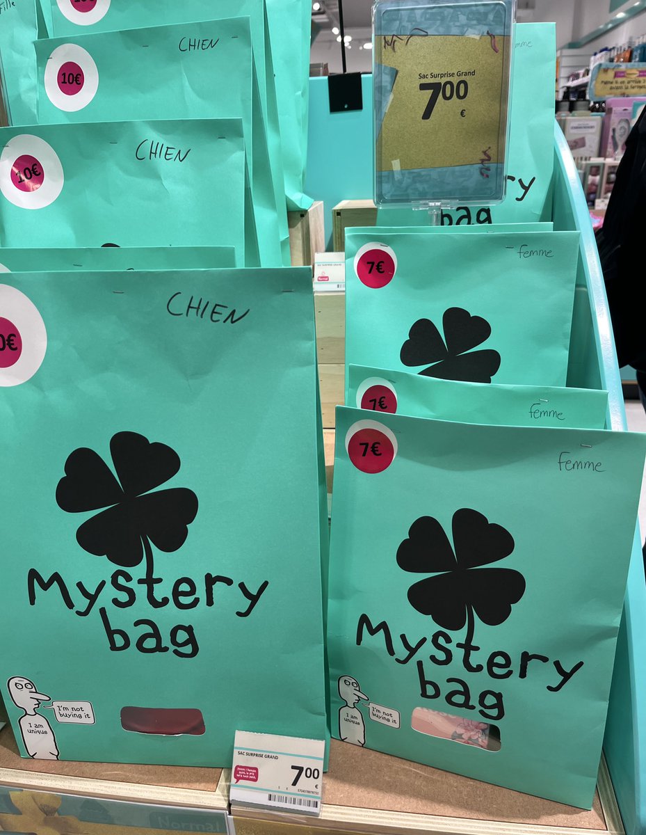 stejaeger's tweet image. on peut arrêter de genrer les choses en 2025 svp normal font encore des box pour hommes et femmes