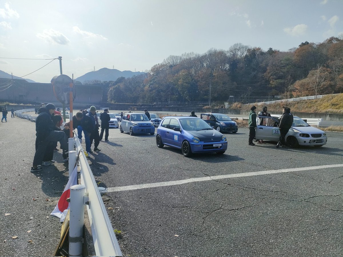 久々のスポット参戦で撃沈

車の仕上がり不足+人の腕不足なのでまたリベンジしたいですね〜