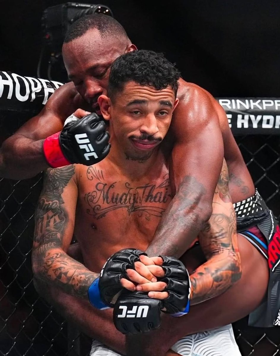 fightdigitale's tweet photo. 😕 6 hafta UFC yok... https://t.co/woT2BfIQQ7