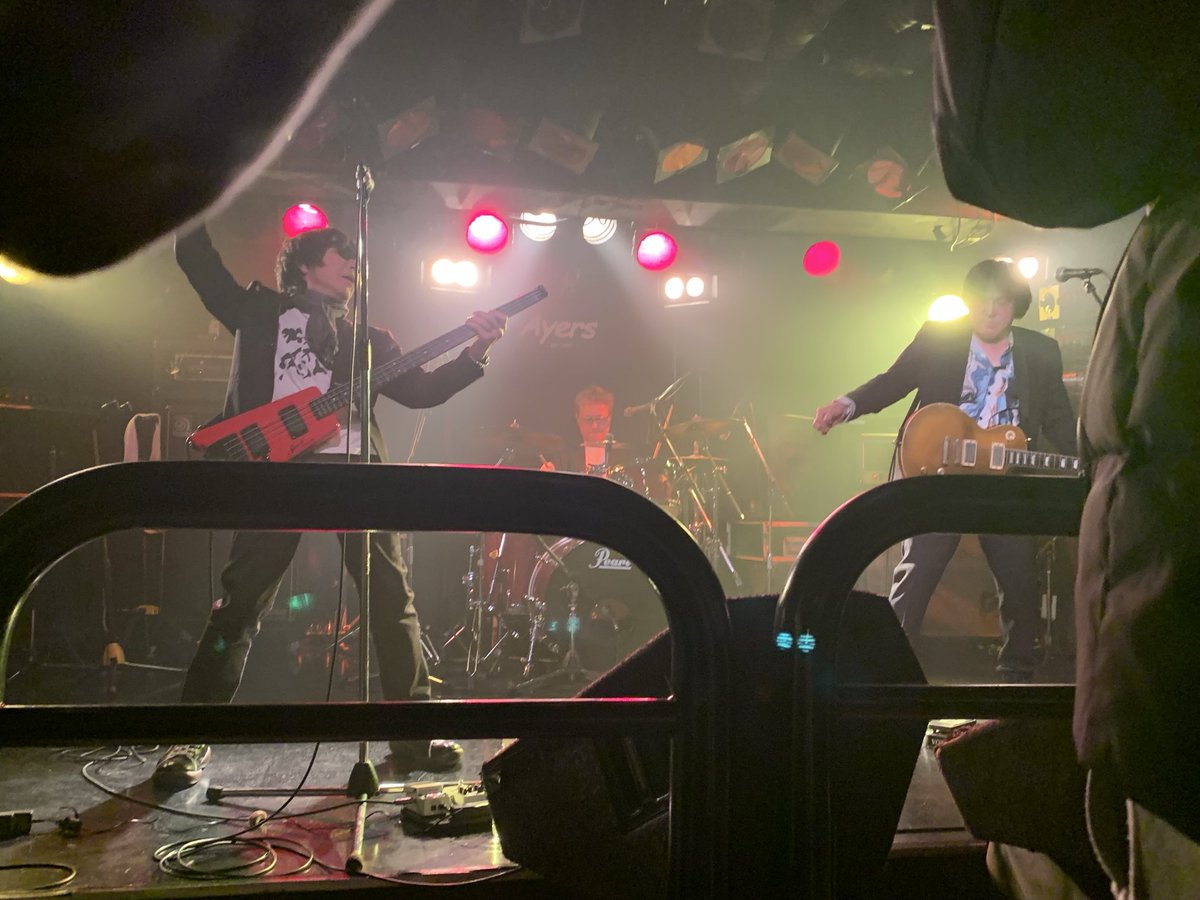昨日は北浦和Ayersにてライブでした。足を運んでくれた方々、対バンの方々、ありがとうございました♪Ayersスタッフの皆様、今年もありがとうございました！また来年も宜しくお願いしますね👍
#北浦和Ayers