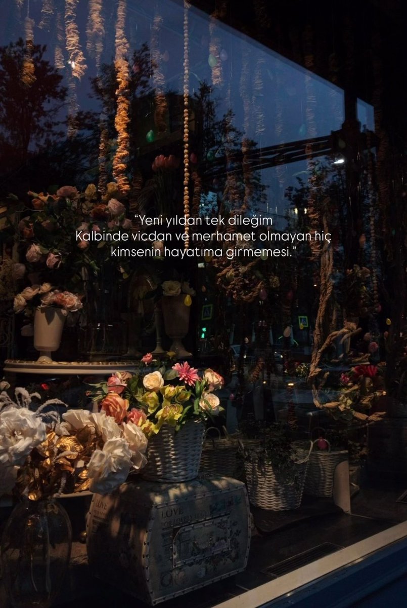 Kitap Kurdu 🐛 (@sivrikalem34) on Twitter photo 