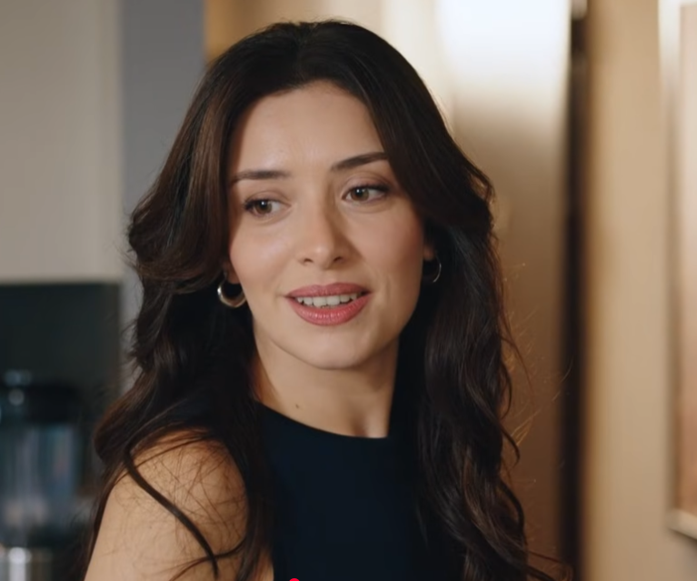 m3ggierhee's tweet photo. şu sıralar dizinin queenleri 👑👑 https://t.co/qCUCnK04eG
