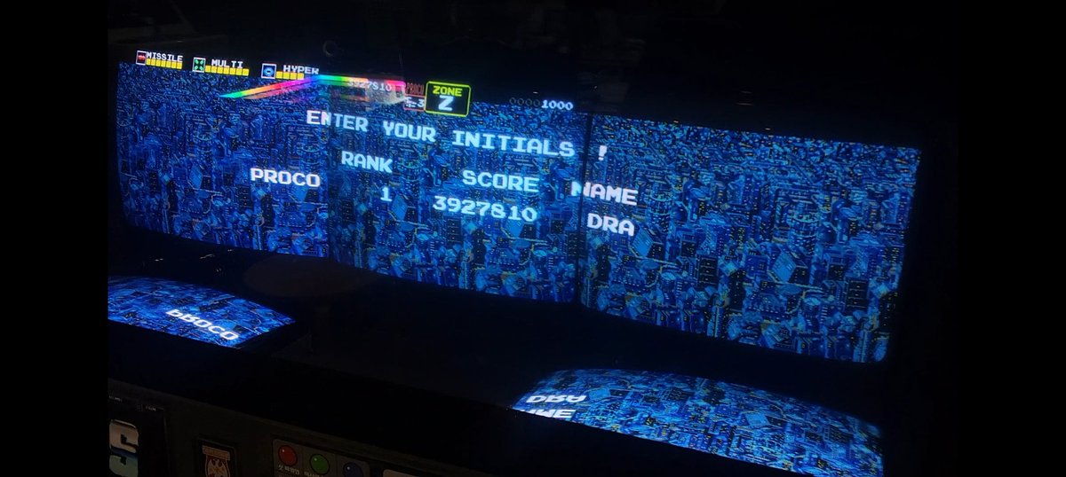 다라이어스
루트는 ACFJOTZ
시작은 오징어잡이였으나 T존에서 실드가 다 날아가는 참사 발생으로 급하게 고래잡이로 길을 바꿨다. 그리고 기념으로 고래에 뿔 하나 달아주고 마무리.