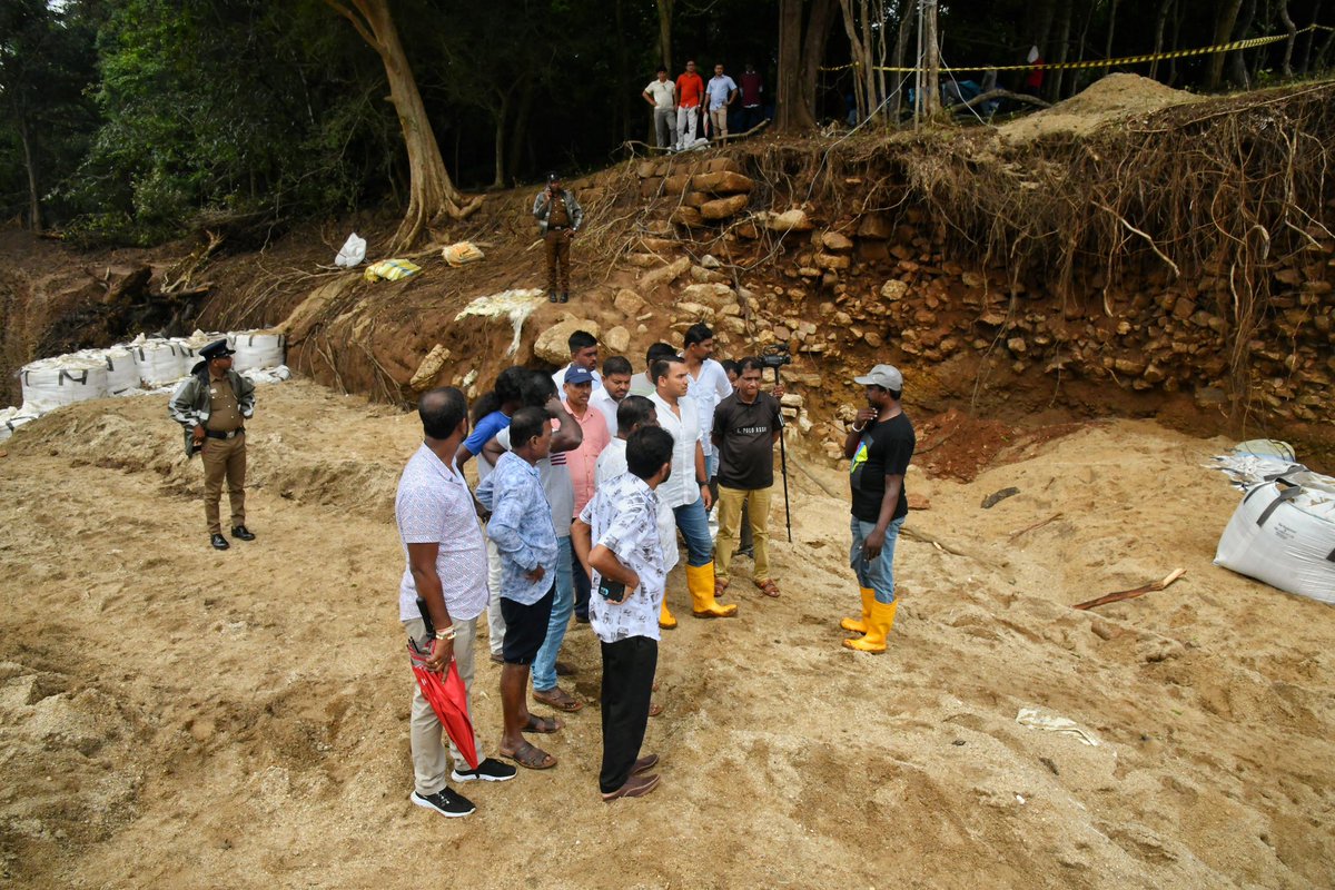 Hon. Parliamentarian <a href="/RajapaksaNamal/">Namal Rajapaksa</a> inspects the Alahara Anicut, a crucial 2,000-year-old world heritage site, following recent flood damage. 

Believed to have been constructed by King Wasabha, this anicut is the main dam that feeds the Alahara Yoda Ela, supplying vital