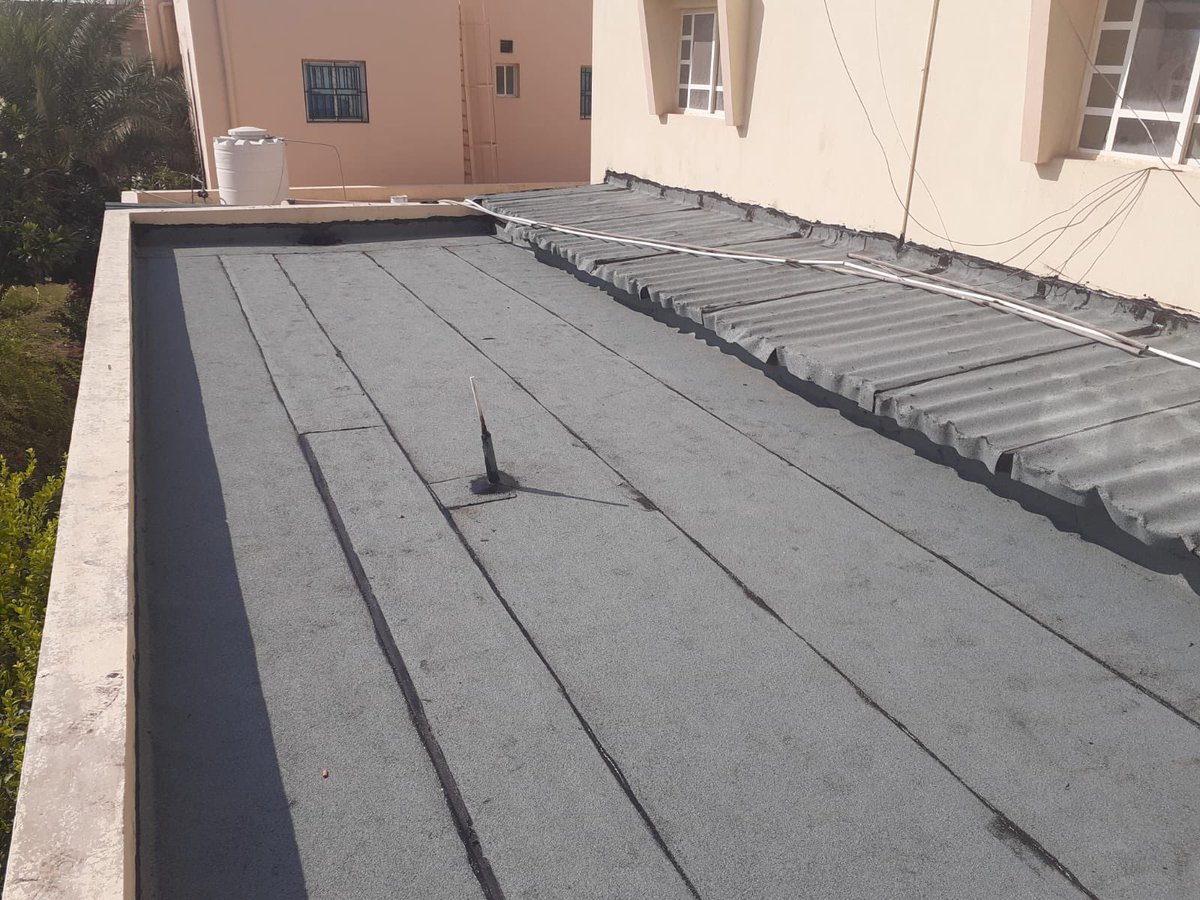 عازل للحماية من مياه الأمطار وأشعة الشمس 
31517273