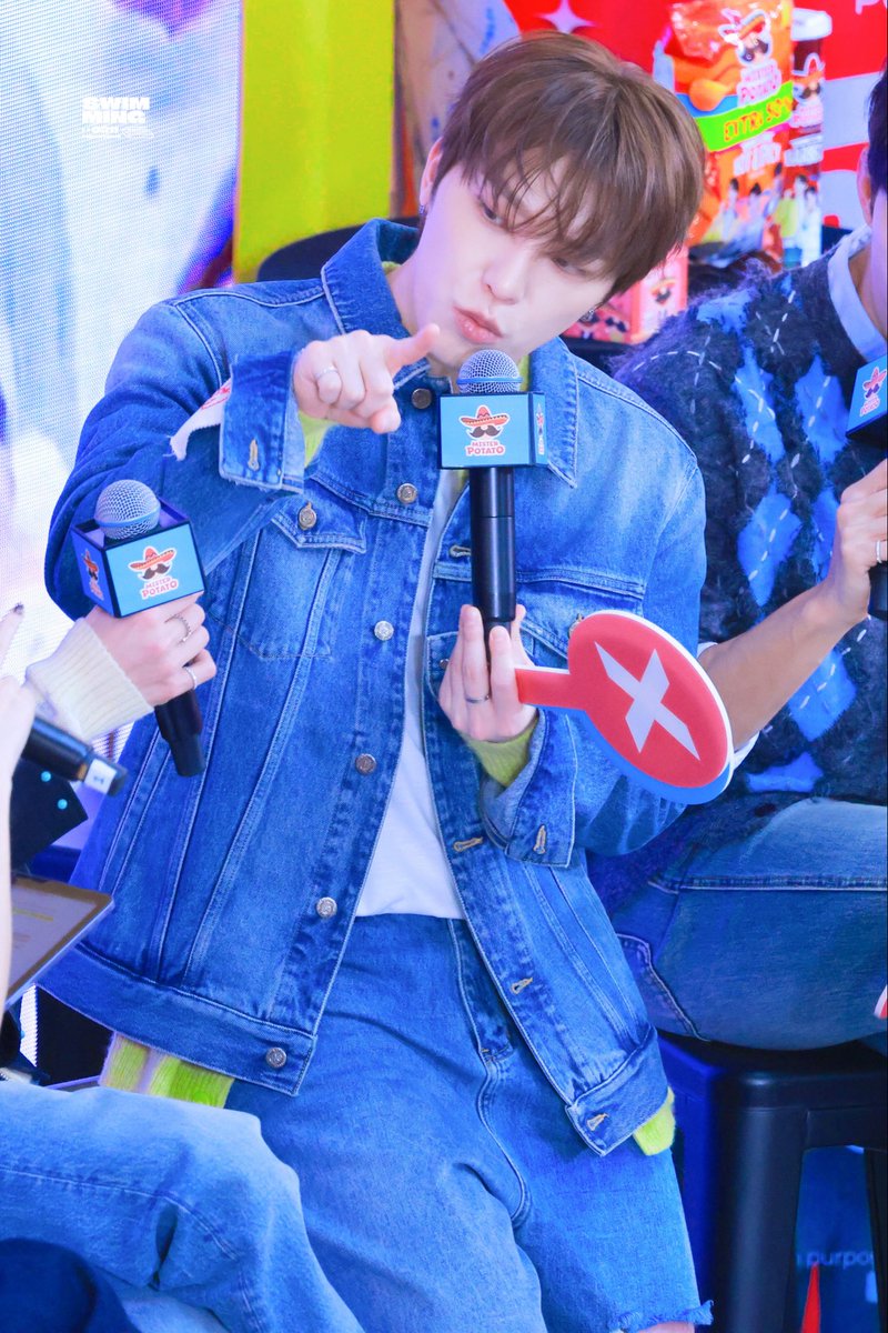 SWIMMING0211's tweet photo. 251214 MisterPotato 

#디노 #dino 
#세븐틴   #SEVENTEEN https://t.co/PHLU8IeMEu