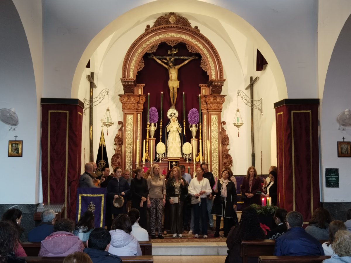 Nuestro máximo agradecimiento a los coros 'La Familia' y 'Navidad Nazarena'  por traernos el júbilo navideño con sus villancicos tradicionales., image size:1200x900