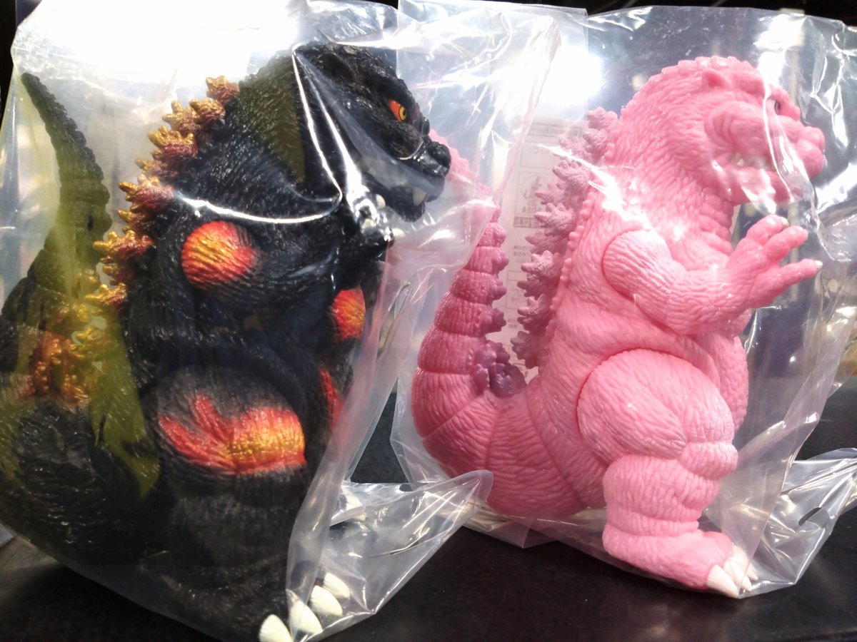 ファンタジートイズ　ゴジラ　ソフビ　ピンク　プレバン 追加注文受付中！ なんとFantazzzy TOYSの「ゴジラ」最新作は「ピンク