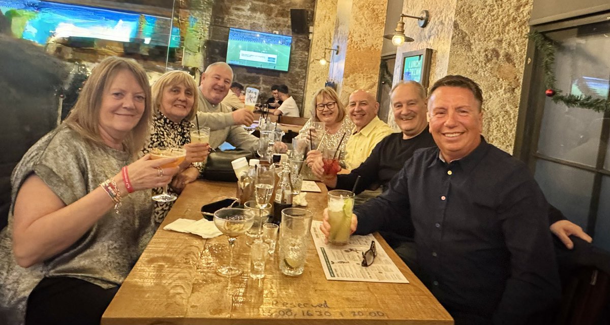 NYcheesy's tweet photo. Hanover Tap
#BoozyBrunch Β£39 p/p
Veggie Breakfast π³ &
6 cocktails πΈ πΉ
(7th free π)
1. Rum Actually
2. Cherry Cola
3. Pornstar Martini
4. Espresso Martini
5. Berry Woo Hoo
6. Pina Colada https://t.co/BpgaekrCOL