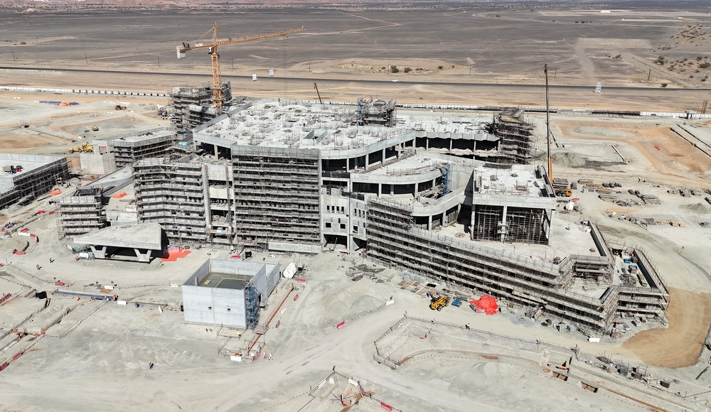 بتكلفة إجمالية تبلغ أكثر من 56 مليونريال عماني، إنجاز أكثر من 49 بالمائة من أعمال مشروع مستشفى النماء بمحافظة شمال #الشرقية 