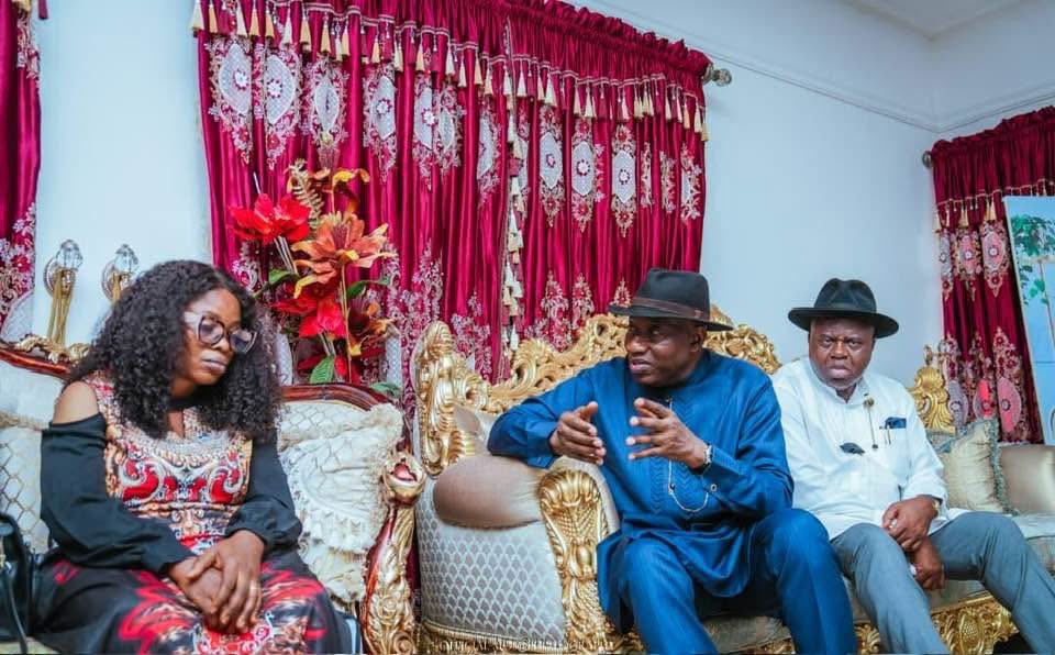 Imranmuhdz's tweet image. Bayelsa State Governor Douye Diri has directed that an autopsy be conducted to establish the cause of death of his deputy, Senator Lawrence Ewhrudjakpo, who passed away on Thursday at the age of 60.

The governor made the announcement during a condolence visit by former President…