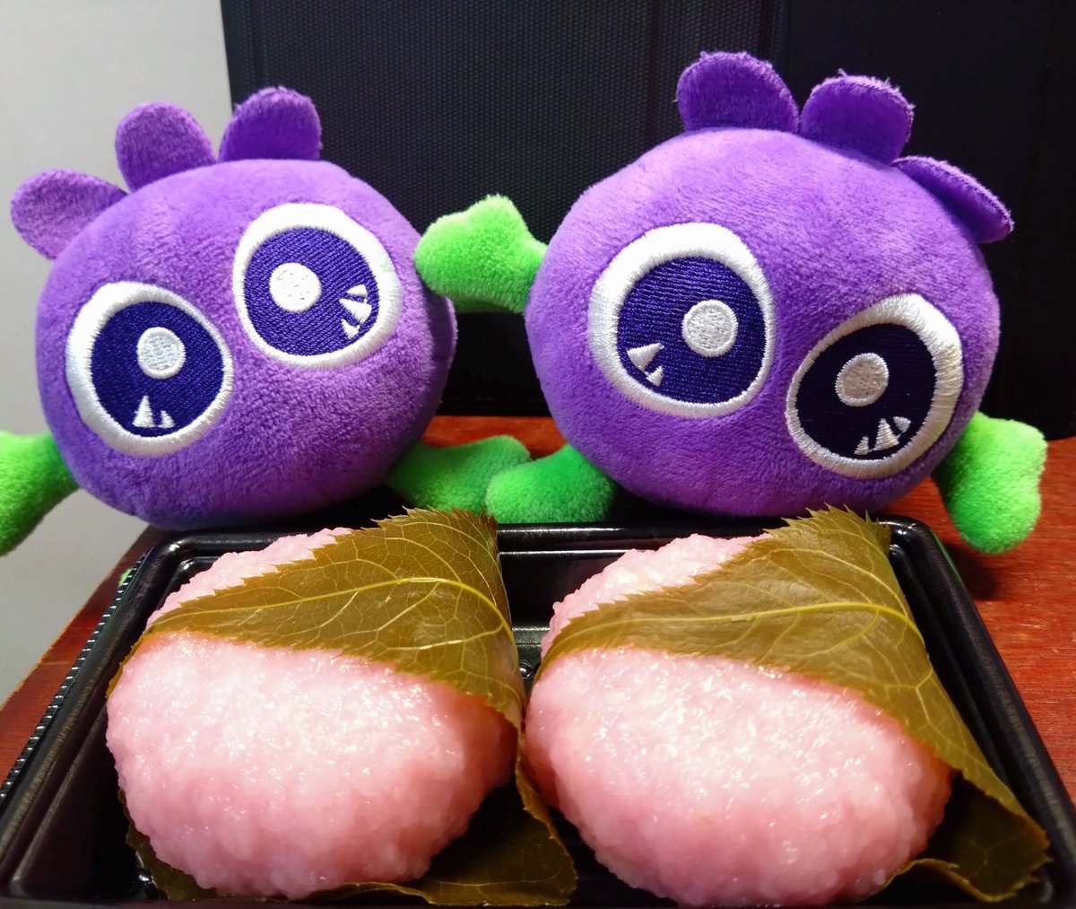 ☕『社会科カフェ』今日のおやつタイム☕ 🌸「桜もち」🌸 あげないから