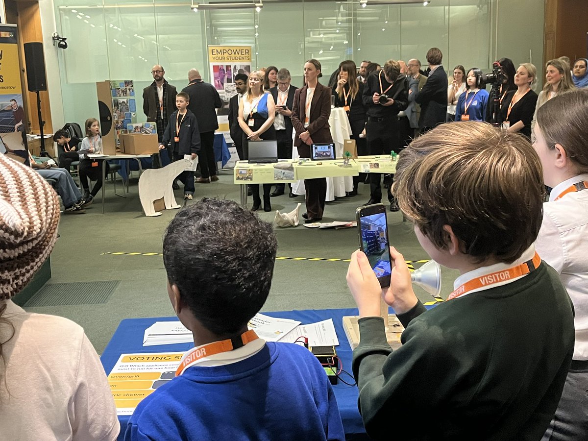 Solar for Schools tweet media