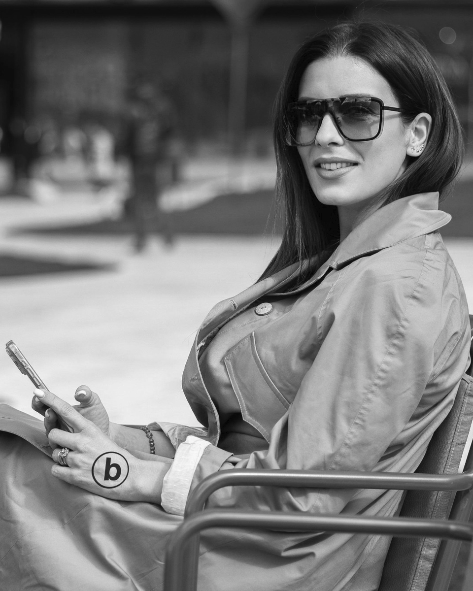 UNFPAAlbania's tweet image. "Trupi yt, rregullat e tua, edhe online. Mos hesht, reago."

Enkelejda Kapo i është bashkuar fushatës #Bodyright nga @UNFPA:  albania.unfpa.org/en/bodyright

@unfpaeecaro  

 #16days #VirtualIsReal #NoHateSpeech