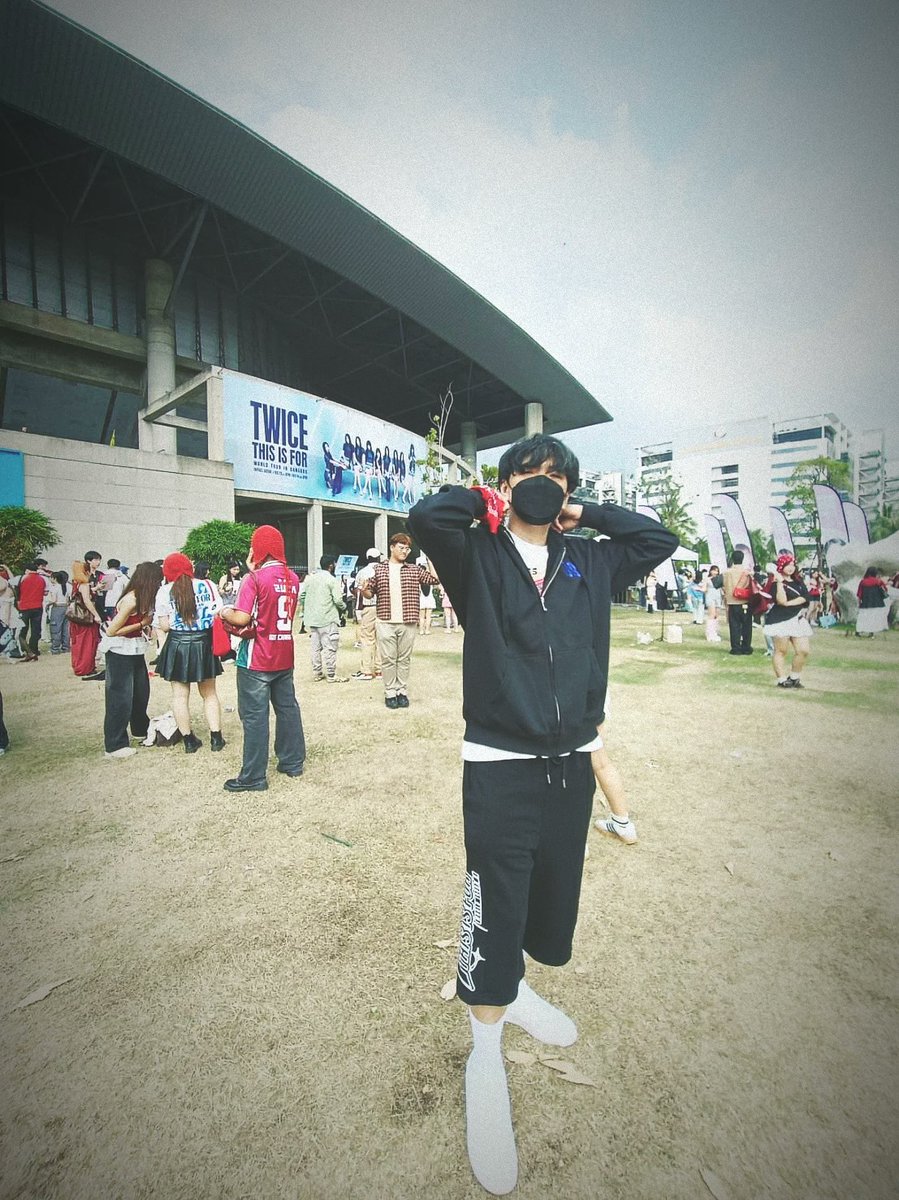 Poptrait's tweet image. This is for all my ladies!