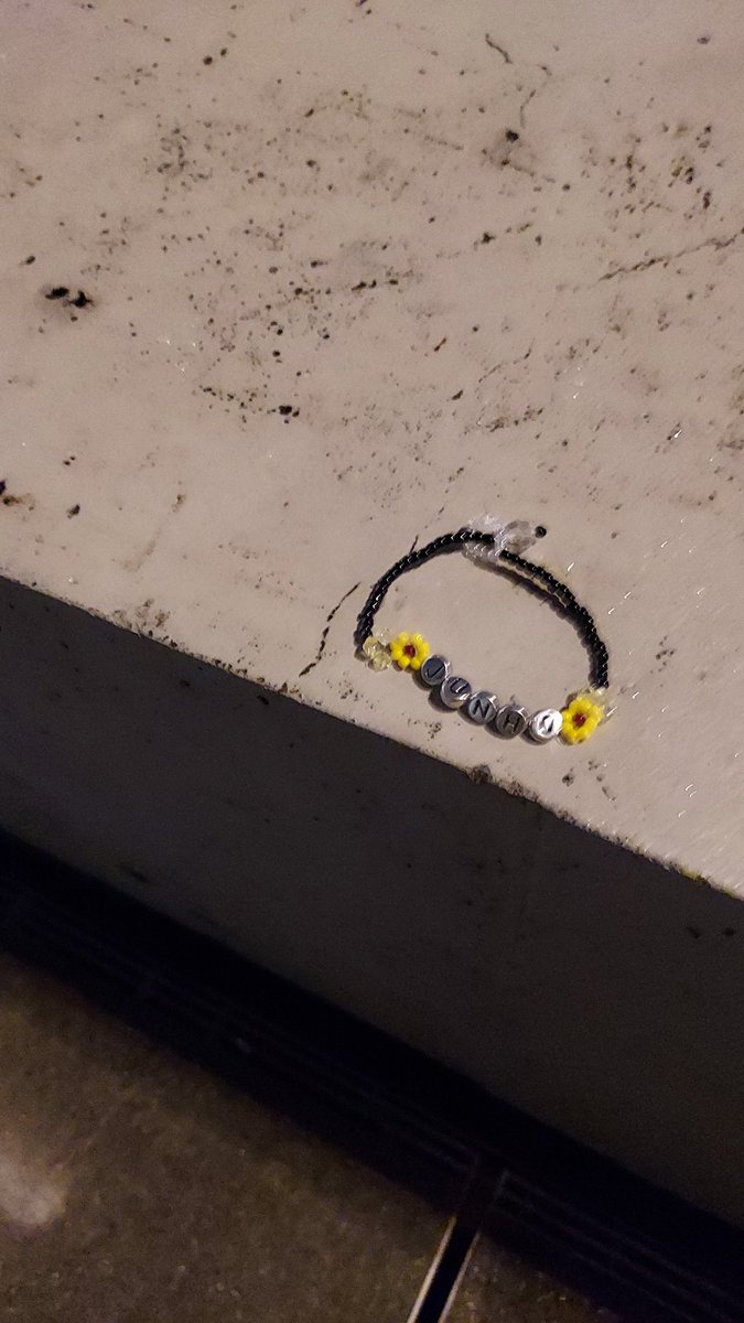 早急 拡散希望 
落とし物です

#京王アリーナ