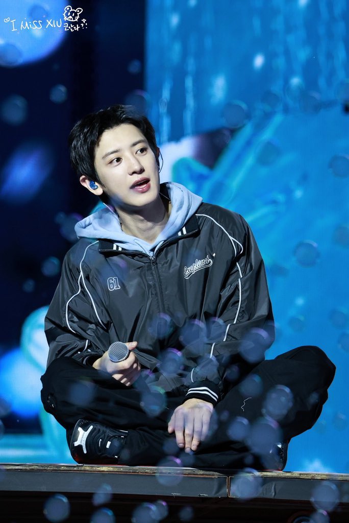 Incorrect Baekyeol tweet media