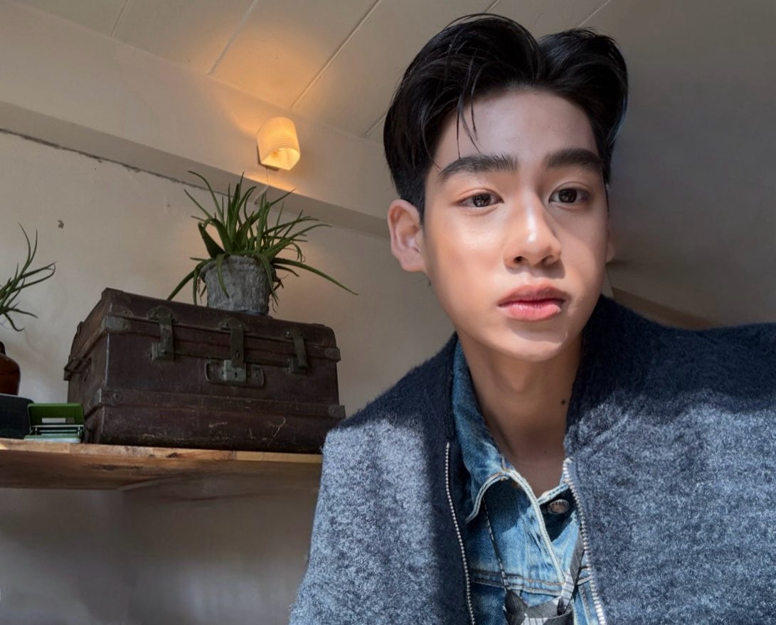 เอ้ออ เซฟฟ่ง เซลฟี้✨