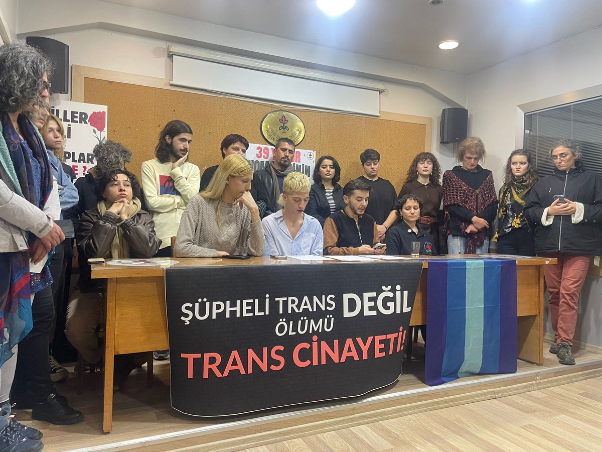 Trans mahpus Poyraz'ın cezaevinde öldürülmesiyle ilgili, İstanbul Trans Onur Haftası'nın çağrısıyla gerçekleştirilen, imzacıları arasında olduğumuz basın açıklaması İHD'de gerçekleştirildi.