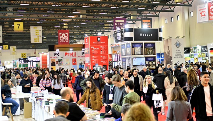 42. Uluslararası İstanbul Kitap Fuarı Kapılarını Açtı
sanatinsani.net/2025/12/14/42-…
