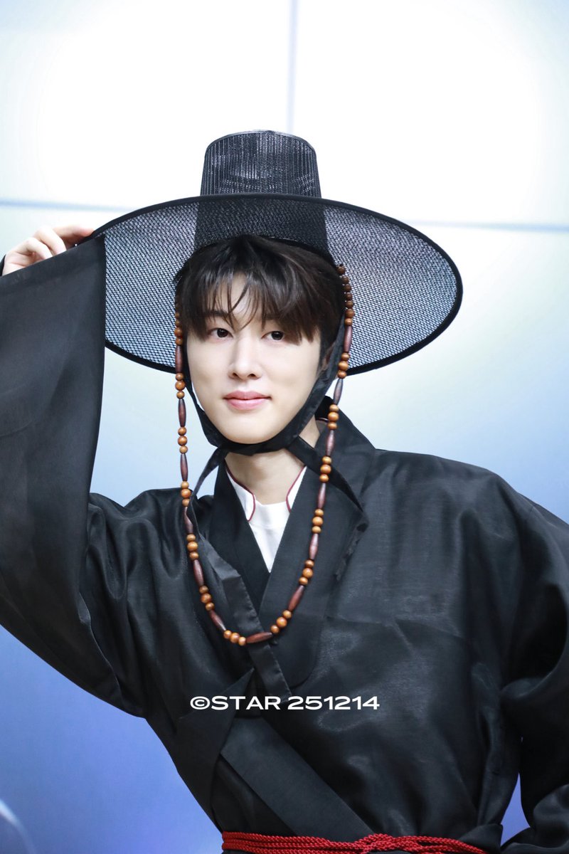 star_star1022's tweet image. 251214｜MP팬싸

🖤

#비아이 #김한빈 #kimhanbin @shxx131bi131