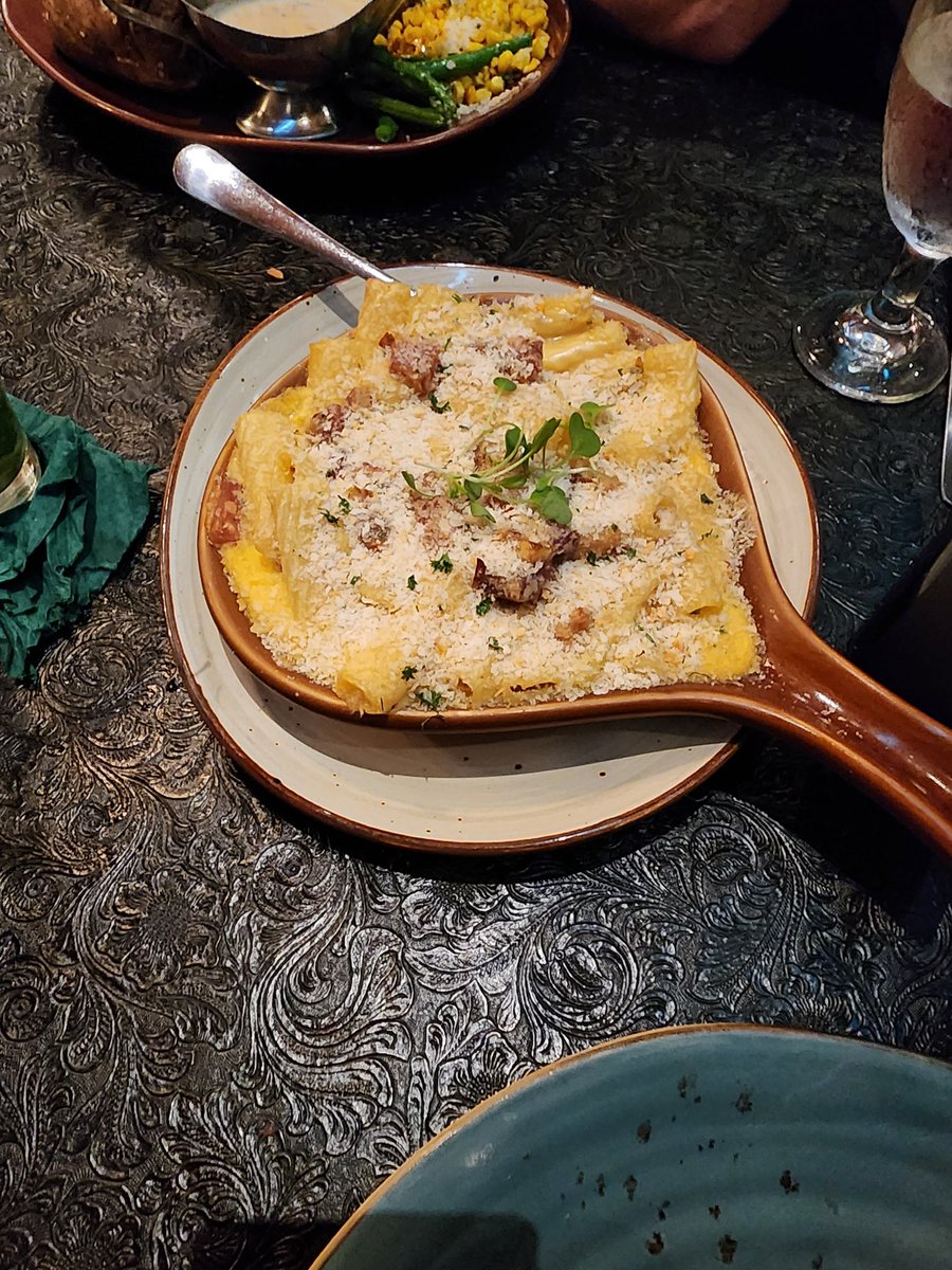 DadTheNewb tweet media