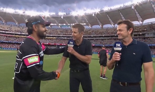 Mark Howard to Babar Azam: 

"Welcome, Australia is so happy to have you here. We can't wait to watch you play." ❤️