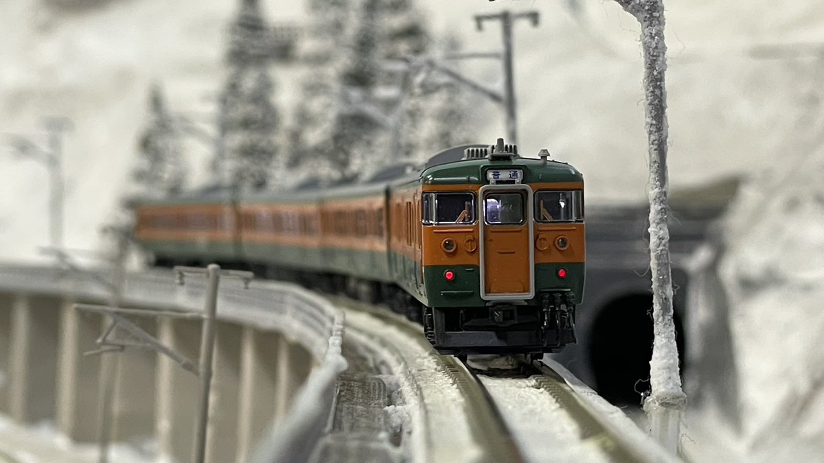 東京・本店4階】本日ご来店のお客様④ キハ181系おわら、115系 ※ 9,10