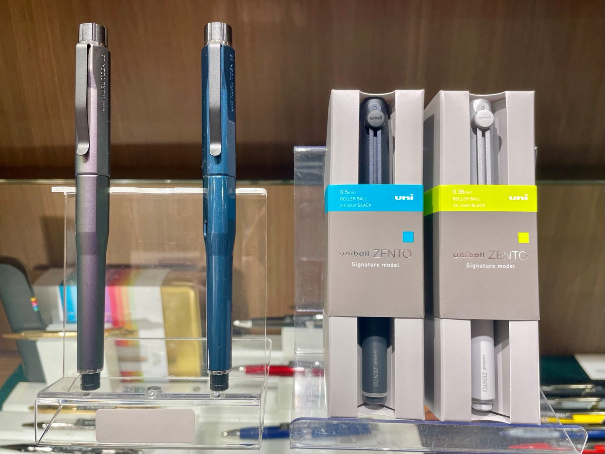 新品未開封　クルトガダイブ　アビスブルー　ユニボールゼント　メタリックブラック Amazon | uniball ZENTO/ユニボール ゼント シグニチャーモデル 0.5mm