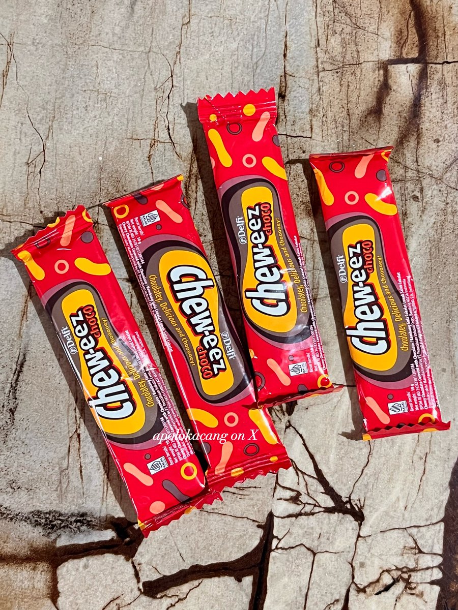apolokacang's tweet image. BUT WAIT… I just found out this childhood choco candy STILL EXISTS 😭☝🏼