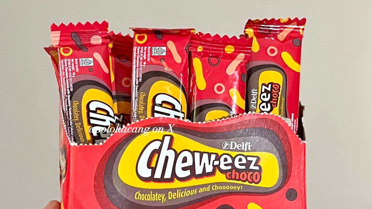 apolokacang's tweet image. BUT WAIT… I just found out this childhood choco candy STILL EXISTS 😭☝🏼