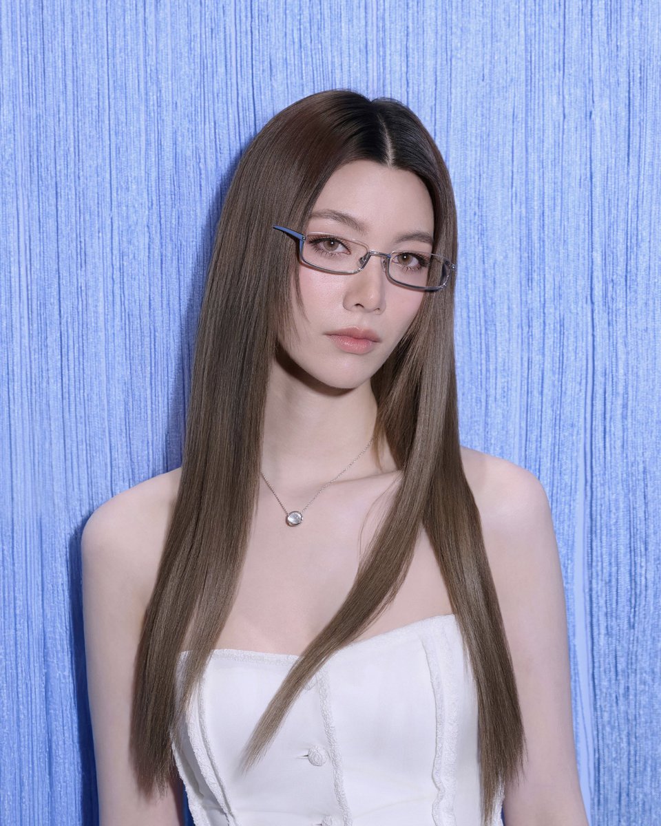 HAUS NOWHERE BANGKOK ปักหมุดแลนด์มาร์ก พบกับสโตร์ GENTLE MONSTER ขนาดใหญ่ที่สุดในประเทศไทย แห่งใหม่ที่ไอคอนสยาม “ออม กรณ์นภัส” ร่วมงานเปิดตัวแบบเอ็กซ์คลูซีฟ
 
สิ้นสุดการรอคอย “HAUS NOWHERE BANGKOK” เปิดให้บริการอย่างเป็นทางการแล้ววันนี้ ที่ไอคอนสยาม โดยรวมเอาสโตร์แห่งที่สามของ