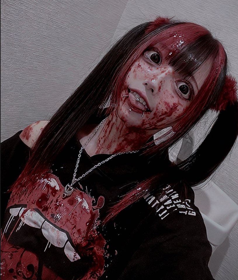 トイレのみぃ子さんだよ〜🚽
友達になってくれないと食べちゃうよ〜👻

 #自撮り界隈