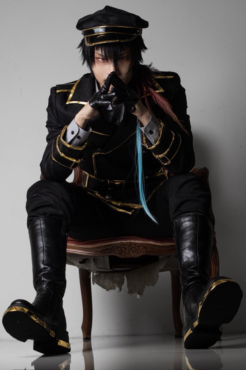 毛皮コートのﾄﾞｩﾜｲ好きなんだけど、これも虹色のゲ○出そうなぐらい