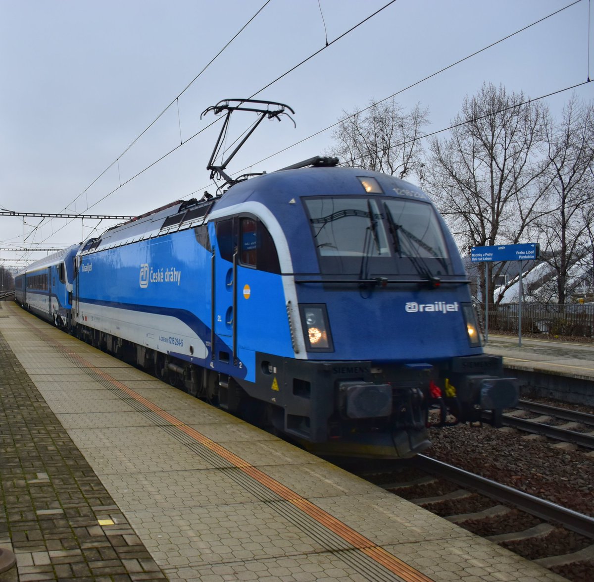 🙋\u200d♂️ Máme pro vás kompletní sestavy! Brzy je očekávejte na Letné ⭐️, image size:1200x1175