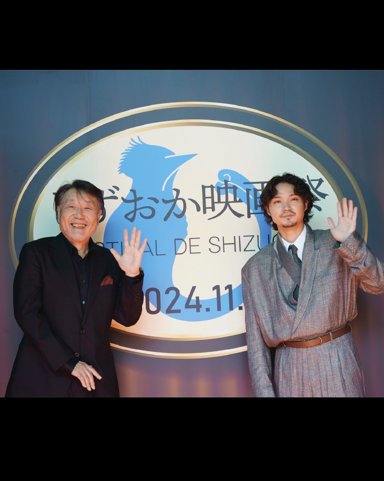 映画監督の原田眞人さんが、去る12月8日にご逝去されました。

沼津出身でいらっしゃった原田監督は、ハリプロの特別顧問のような形で、長きにわたりお力添えくださいました。