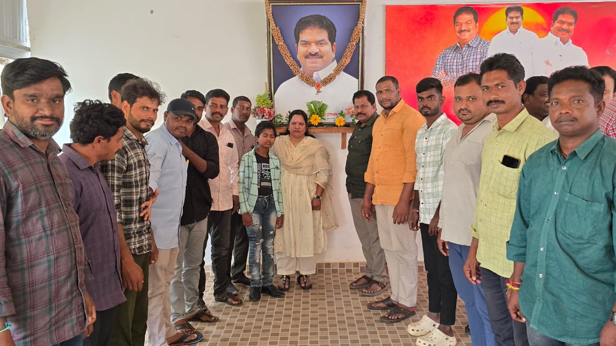raja_varupula's tweet image. దుష్ప్రచారాన్ని సమన్వయంతో, సందర్భానుసారం సమాధానం ఇవ్వాలని పిలుపునిచ్చాను.
(3/3)
#SocialMediaMeet #TDPYouth #PartyStrength
#TelugudesamParty #NaraChandrababuNaidu #NaraLokesh #Varupula #SatyaPrabhaRaja #MLAPrathipadu #VarupulaForPrathipadu #VarupulaRajaLivesOn #TeamVarupula