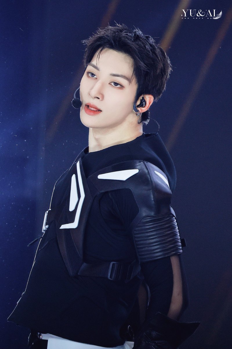 251214 MUSIC BANK GLOBAL FESTIVAL IN JAPAN HQ3 #NEXZ #YU #ユウ