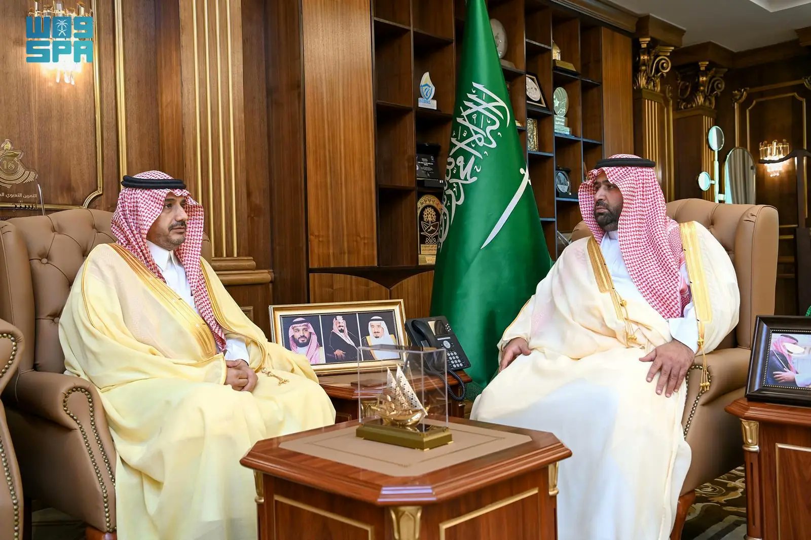 صور .. أمير جازان يطلع على جهود النيابة العامة بالمنطقة 