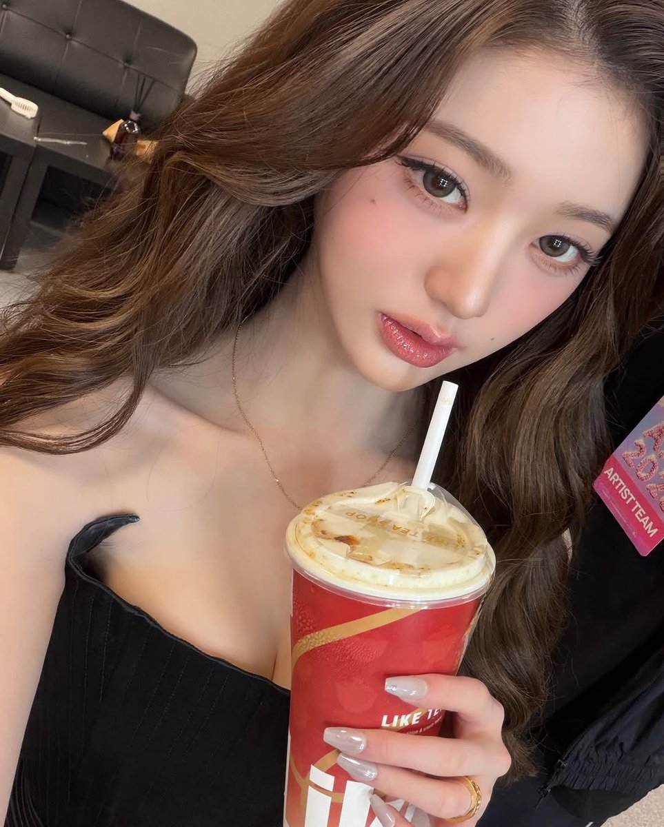 wonyoungpics's tweet image. WOAH..