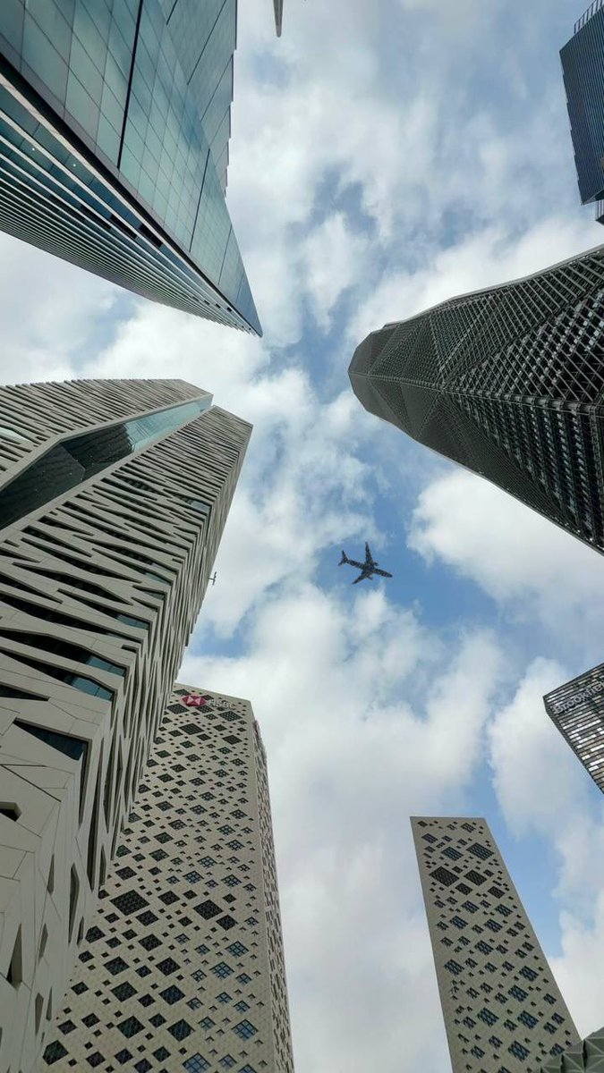 ModaSulmi's tweet image. أنّ تُمطر علينا رياض الحُب
📍KAFD