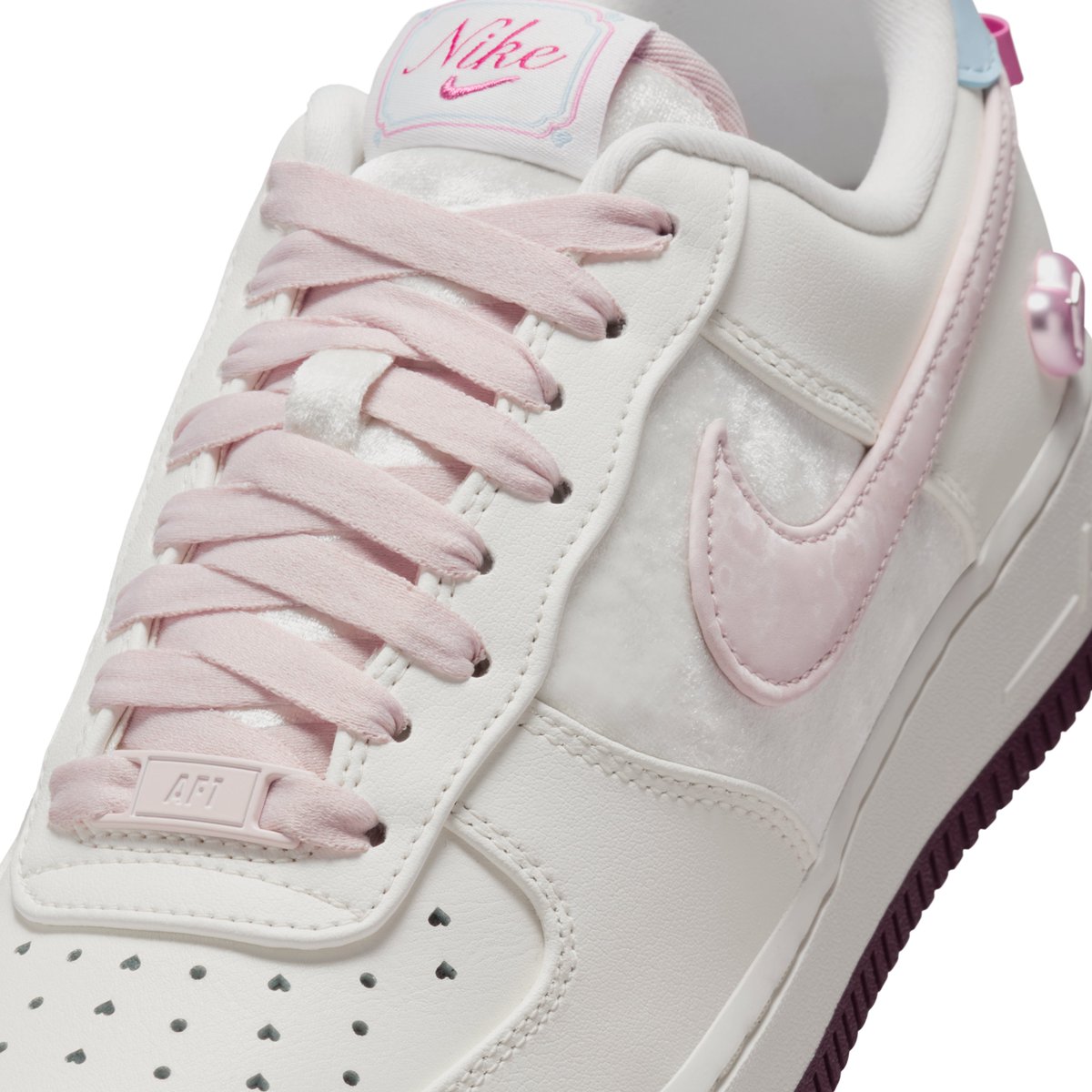 2026年 2月 発売予定】 NIKE AIR FORCE 1 LOW “Valentine 2026/Libon